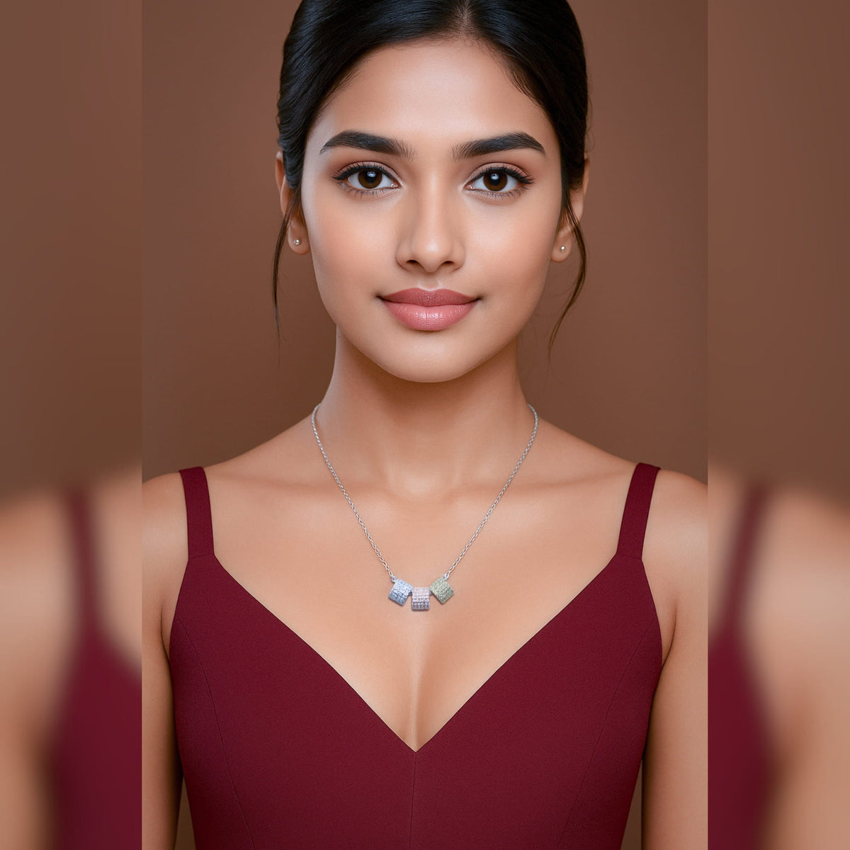 TRIGEM SILVER PENDENT CHAIN