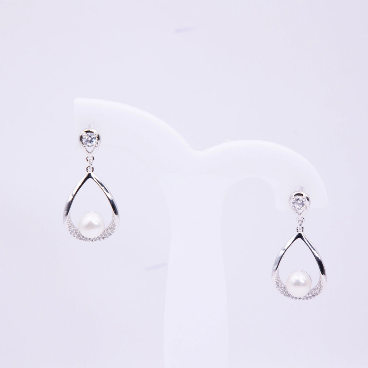 Pearl Studs (Silver)