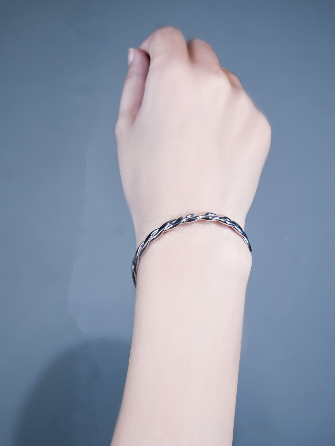 Luxe Silver Handcrafted Cuff(FREE SIZE)
