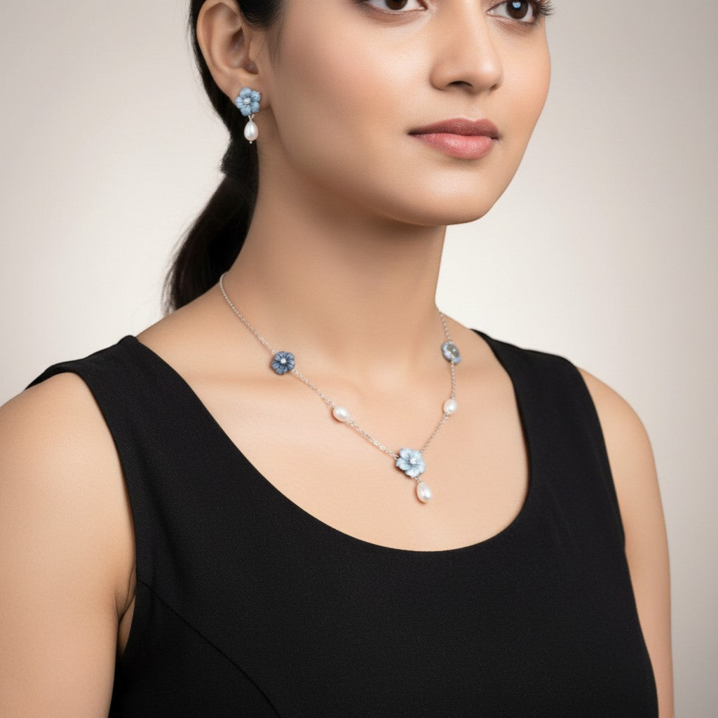 Pearl Blossom silver Necklace
