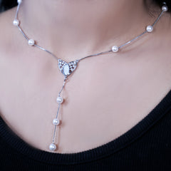 SILVER MOP HEART PENDENT (18 + 2 inch)