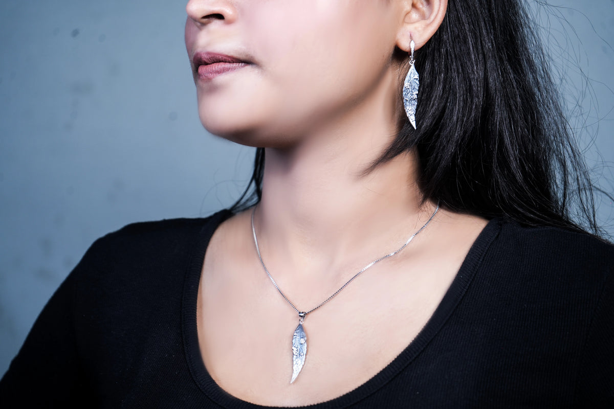 Silver Leaf Elegance Pendant set(16+2 INCH)