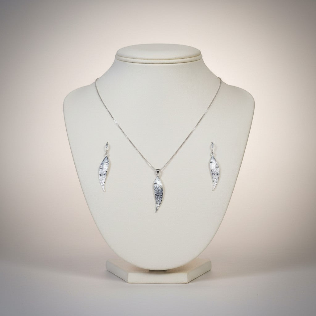 Silver Leaf Elegance Pendant set(16+2 INCH)