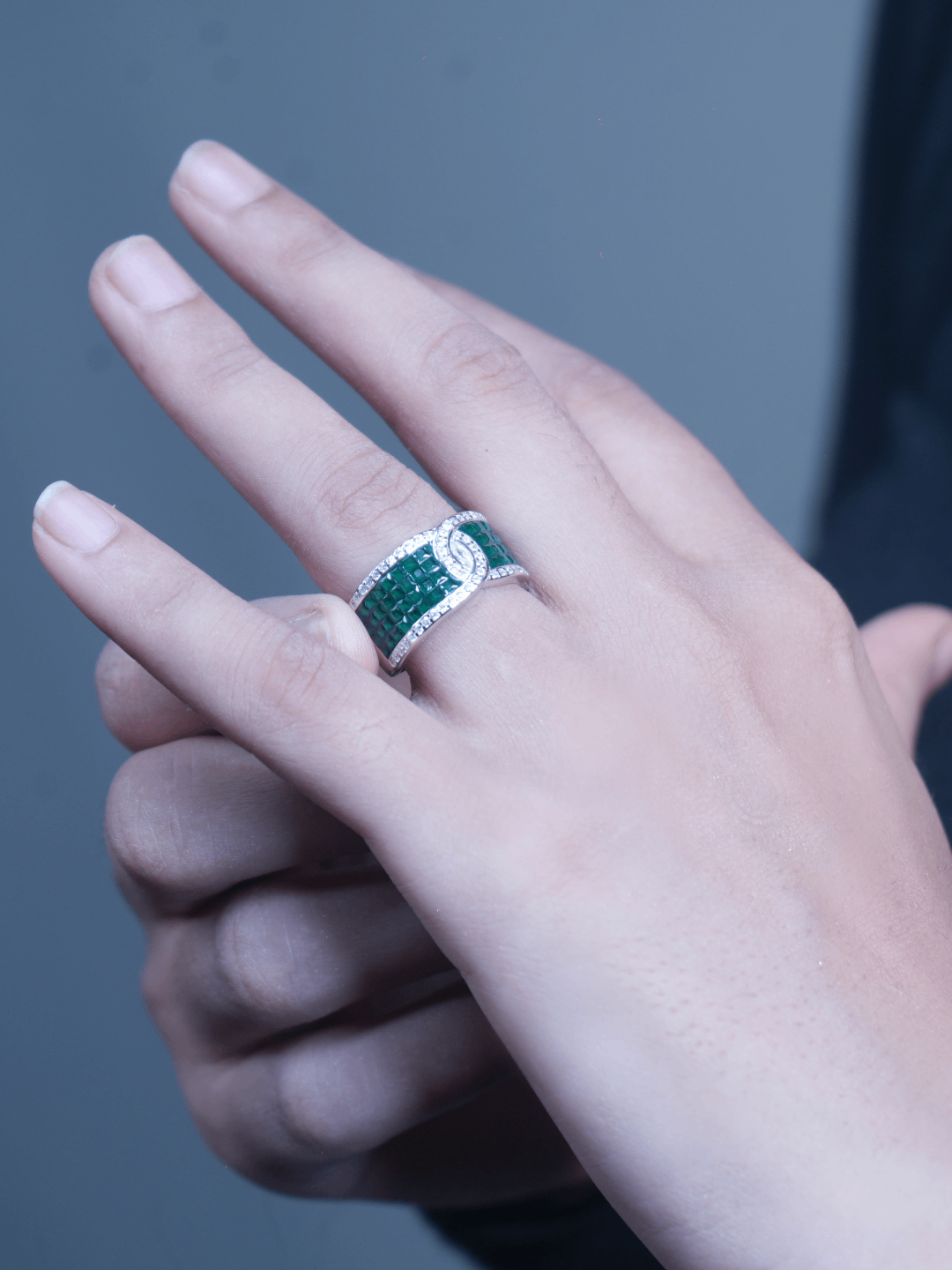 Vivid Harmony Silver Band Ring (Free Size)